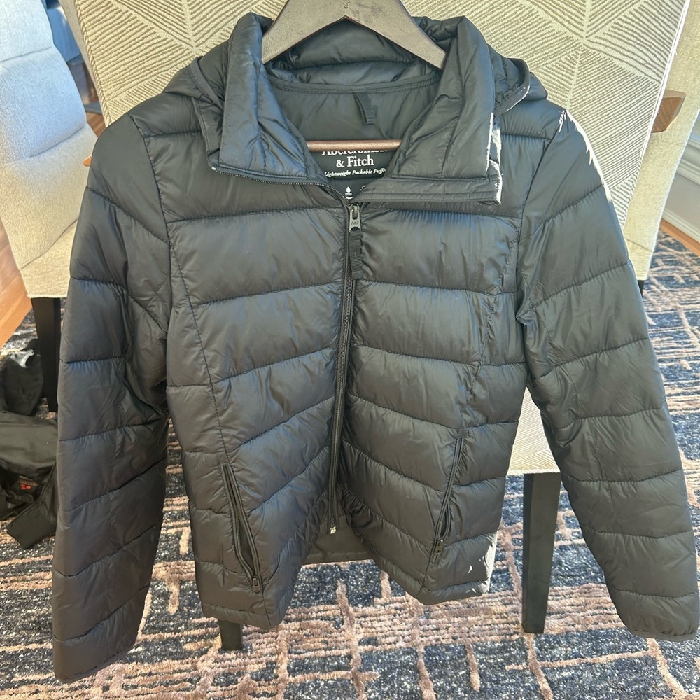Abercrombie & Fitch Women's Black Puffer Coat